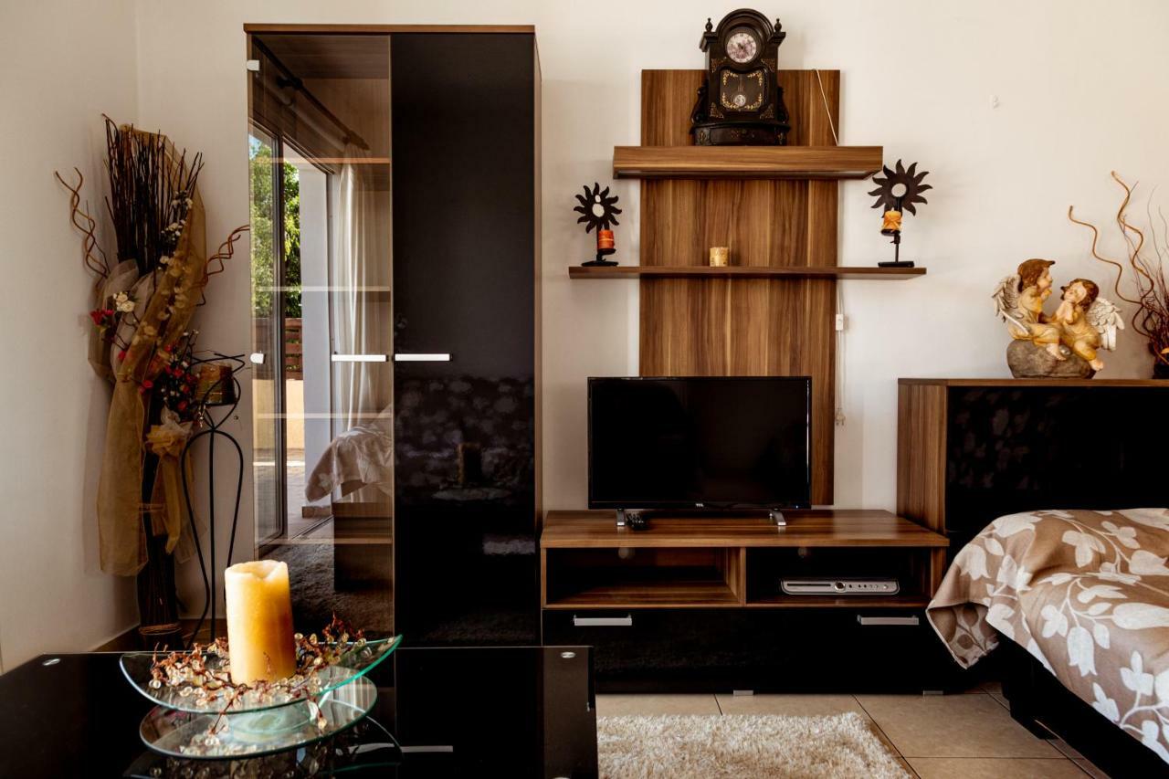 Nikoleta House Villa Emba ภายนอก รูปภาพ